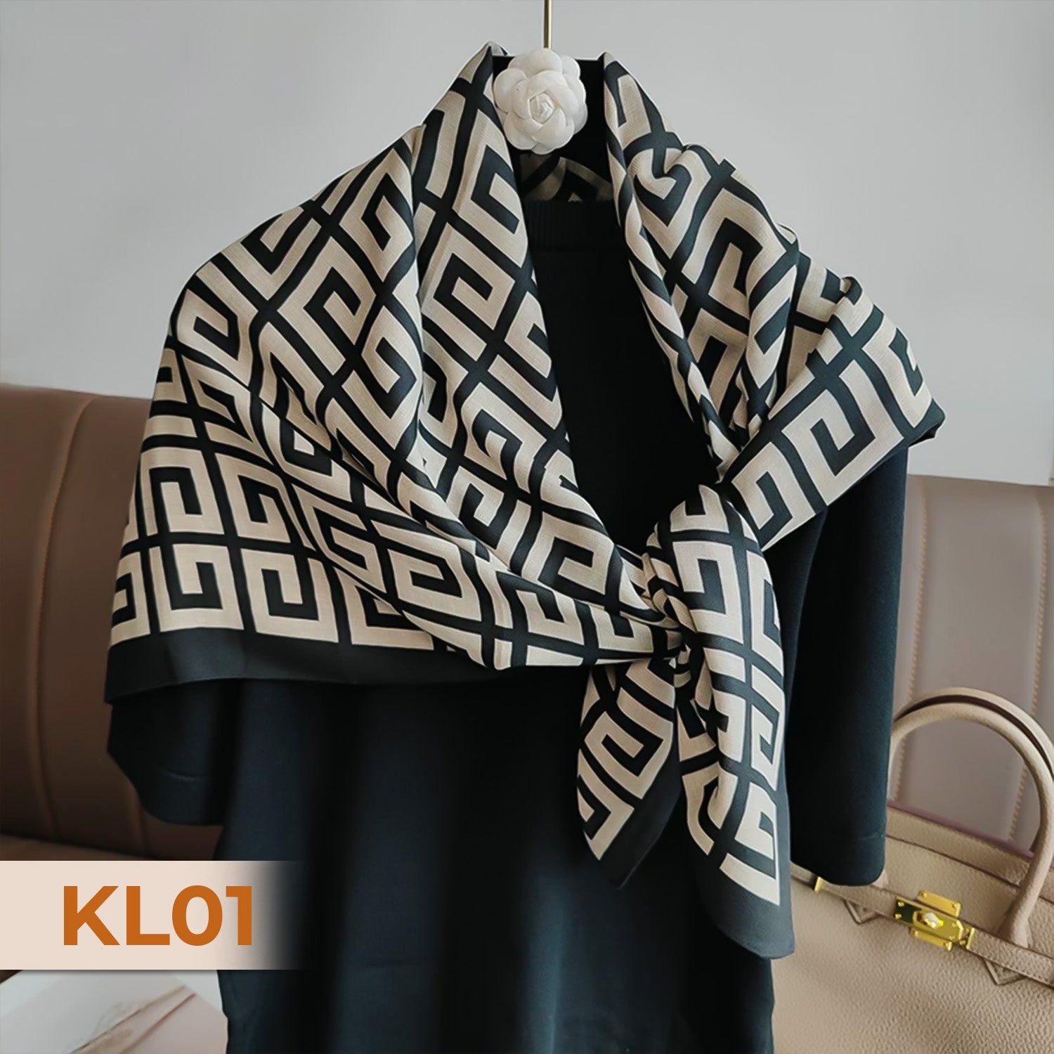 Women’s Elegant Silk Square Scarf