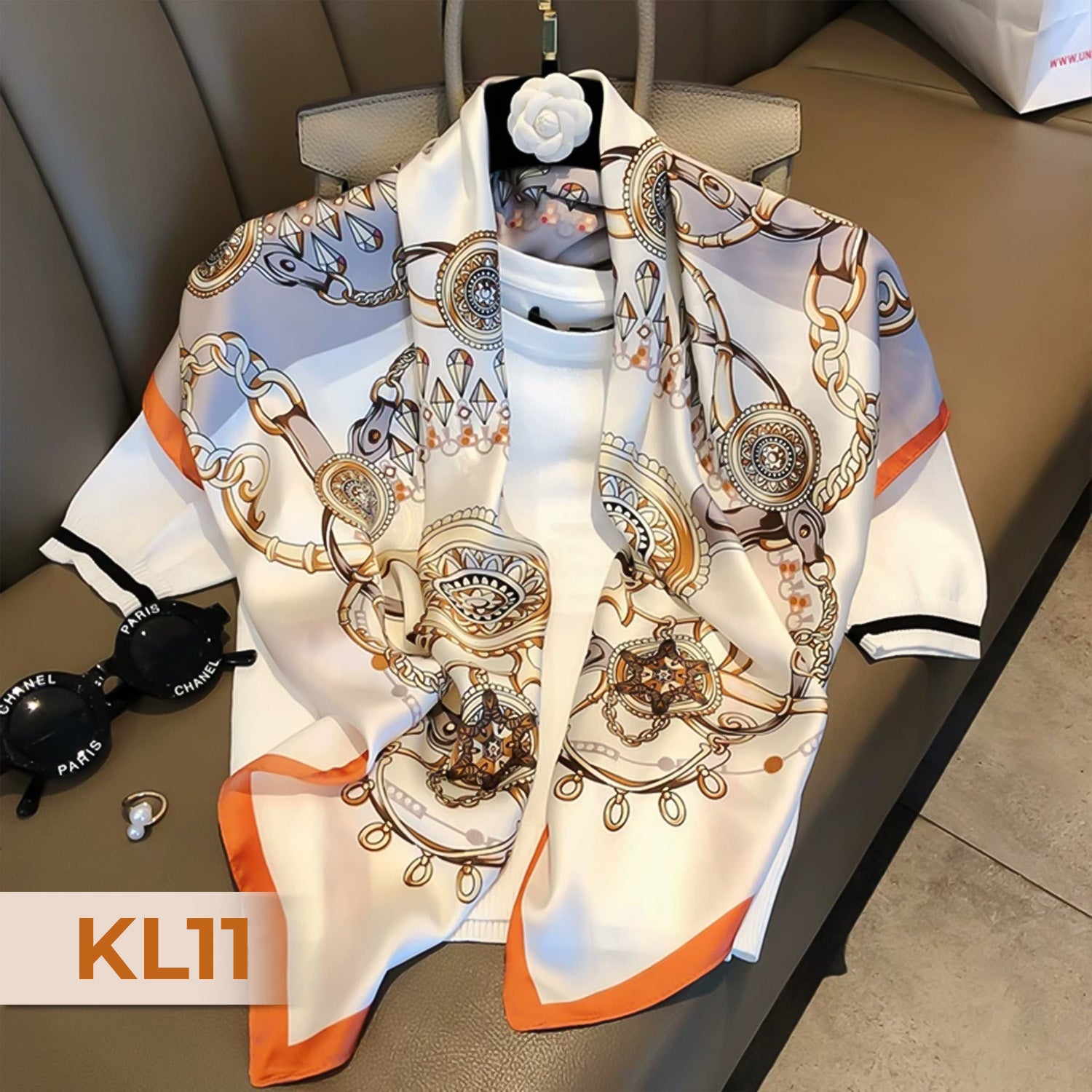 Women’s Elegant Silk Square Scarf