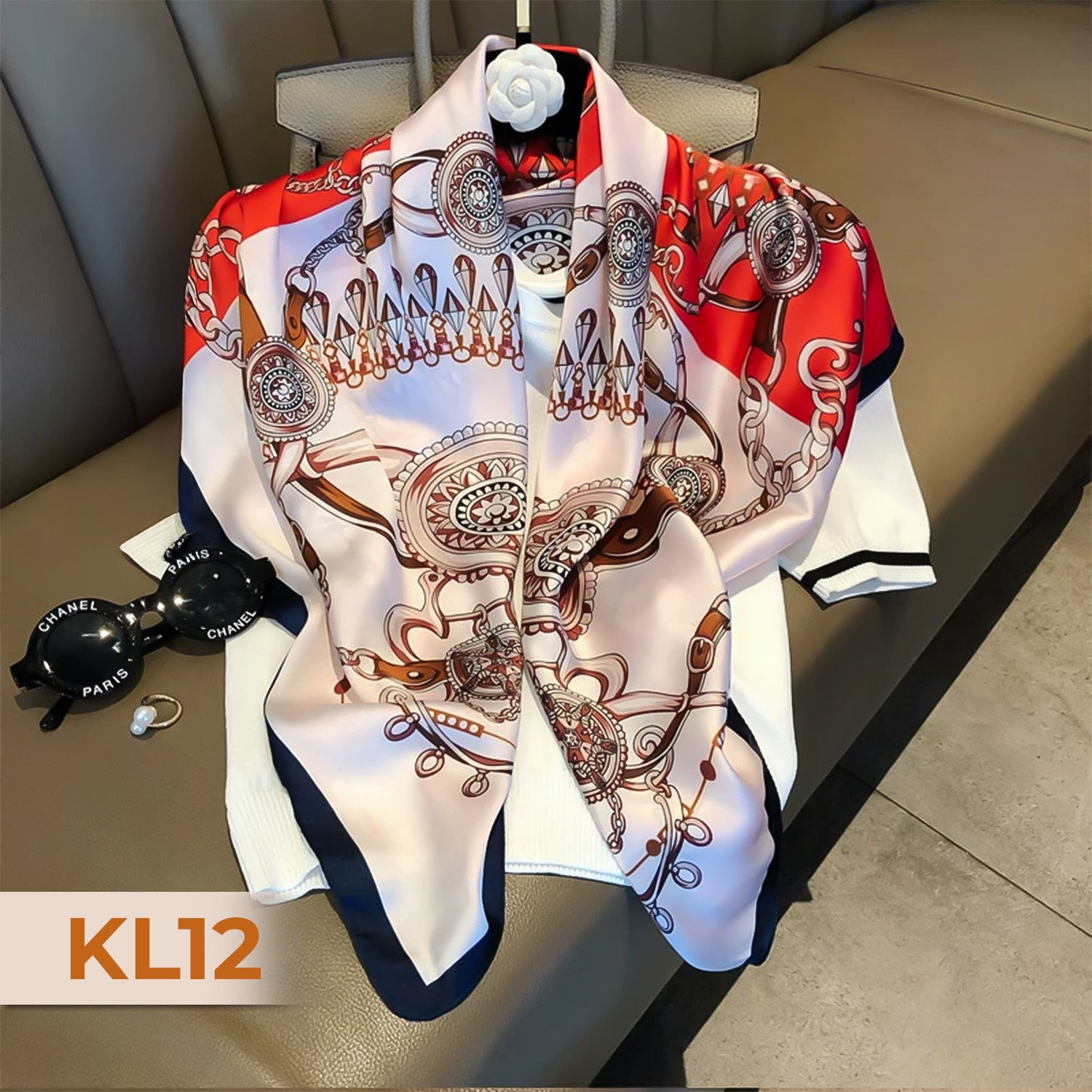 Women’s Elegant Silk Square Scarf